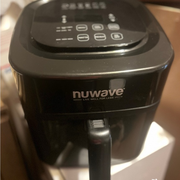 Nuwave Black Air Fryer - Picture 1 of 2